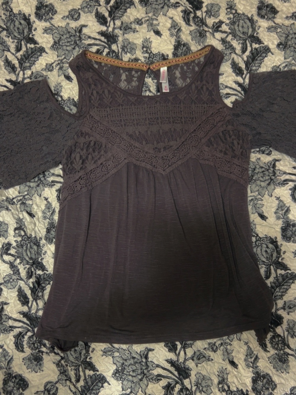 Cold-Shoulder Lace Top - Picture 1 of 2